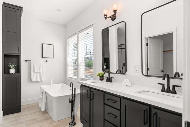 Roberto  home features