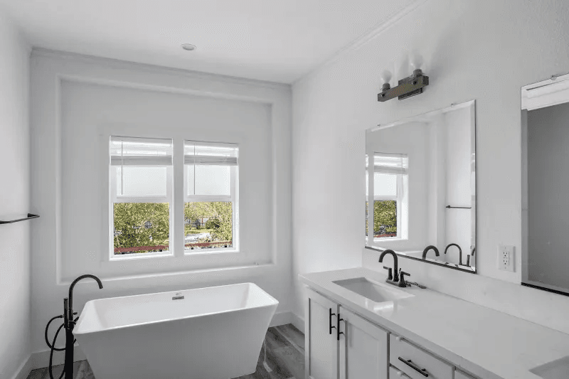 Roberto  home features