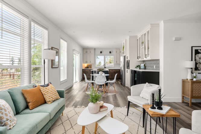 Roberto  home features